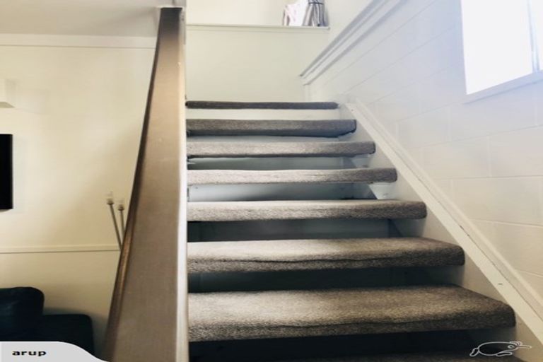 Photo of property in 2 Edgeworth Road, Glenfield, Auckland, 0629