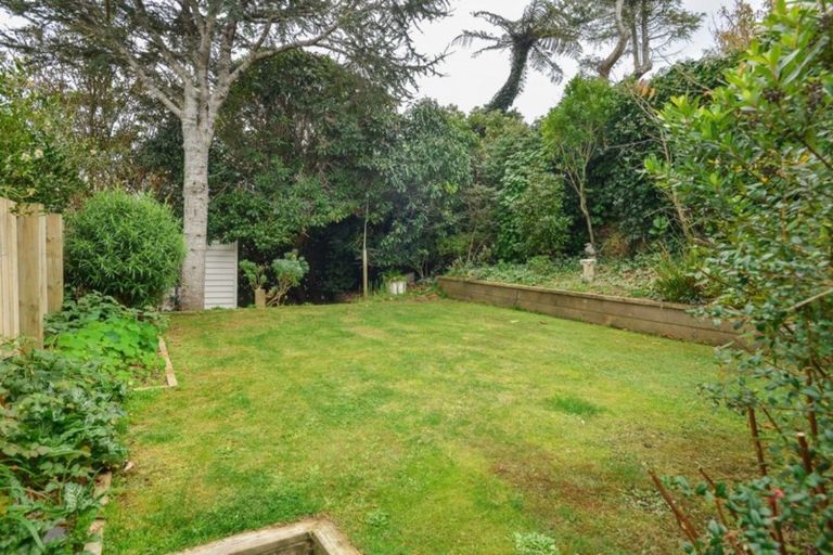 Photo of property in 23 Homewood Avenue, Karori, Wellington, 6012
