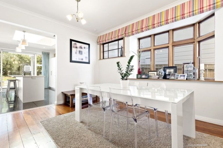 Photo of property in 55 Palm Avenue, Lyall Bay, Wellington, 6022