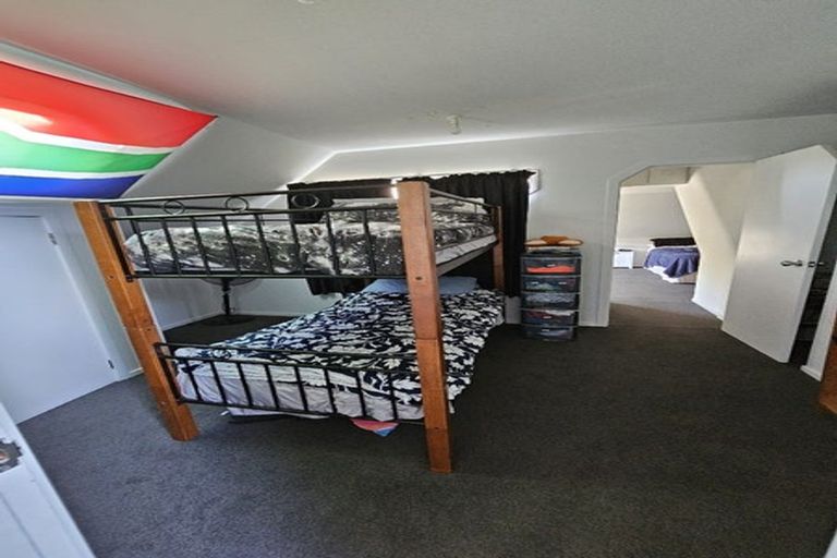 Photo of property in 1 Ridley Green, Churton Park, Wellington, 6037