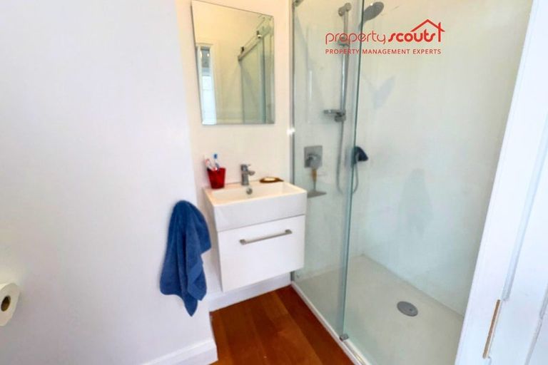 Photo of property in 43 Connaught Terrace, Brooklyn, Wellington, 6021