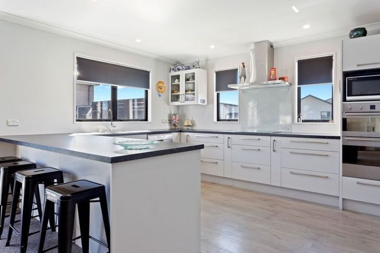Photo of property in 10 Wakeman Way, Kaiapoi, 7630