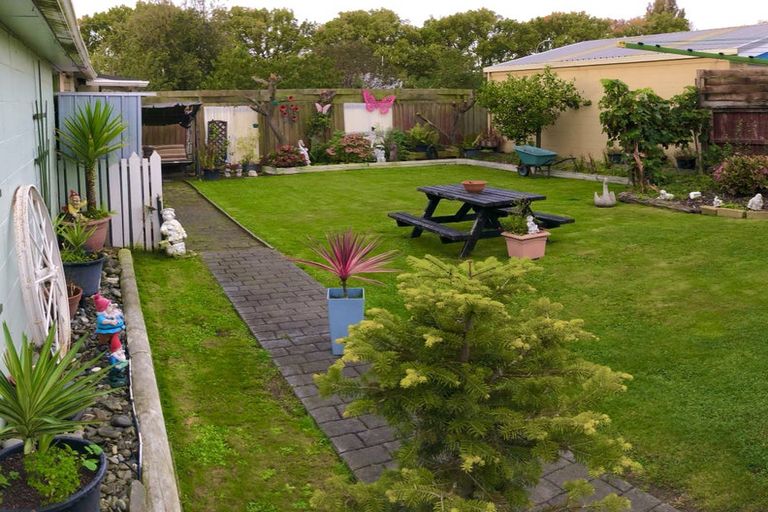 Photo of property in 46 Frensham Crescent, Woolston, Christchurch, 8062