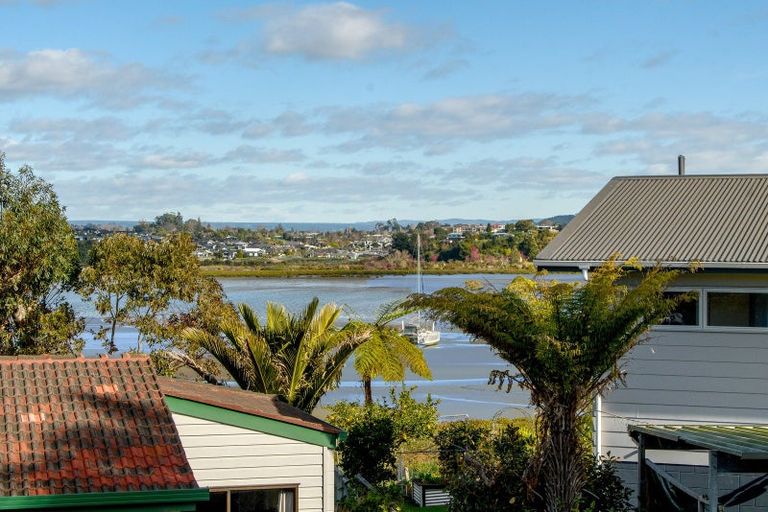 Photo of property in 4 Sunny Bay Road, Matua, Tauranga, 3110