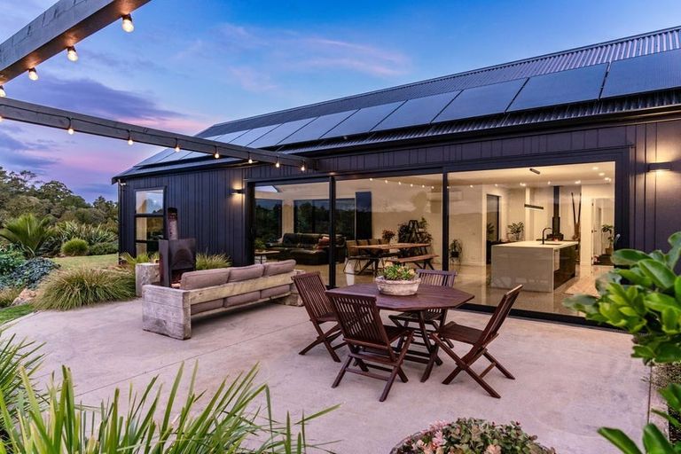 Photo of property in 136 Karanui Road, Te Kamo, Kamo, 0185