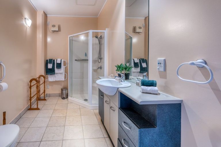 Photo of property in 37u7 Majoribanks Street, Mount Victoria, Wellington, 6011