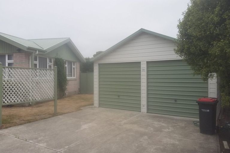 Photo of property in 95 Inwoods Road, Parklands, Christchurch, 8083