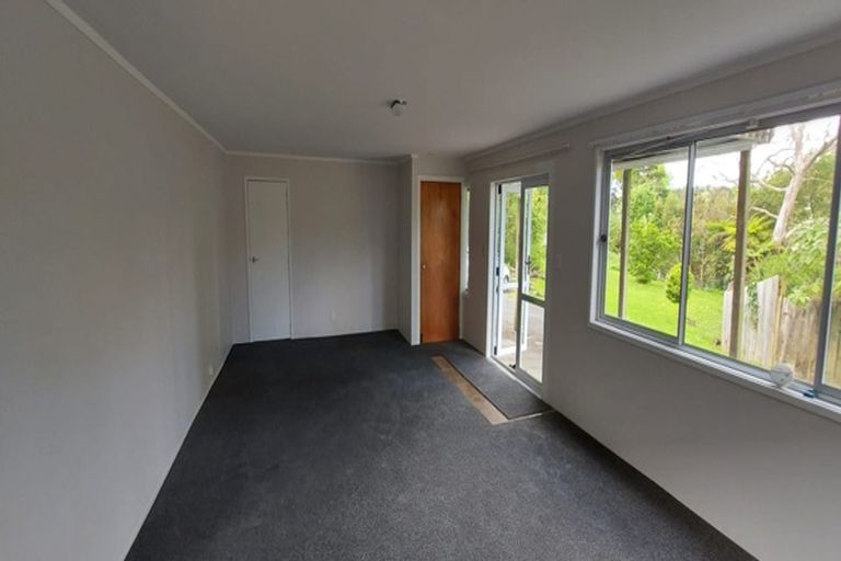 Photo of property in 12 Surat Place, Glen Eden, Auckland, 0602