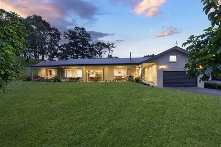 Photo of property in 589 Inland Road, Helensville, 0875