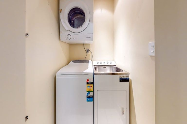 Photo of property in Renwick Apartments, 99u7 Dixon Street, Te Aro, Wellington, 6011