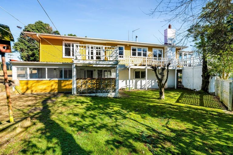 Photo of property in 402 South Road, Hawera, 4674