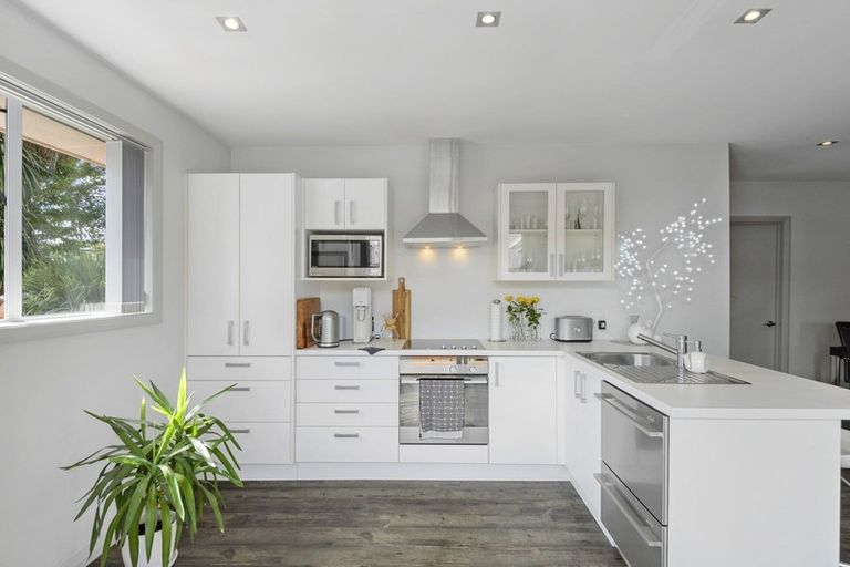 Photo of property in 30 Kenwyn Avenue, St Albans, Christchurch, 8052