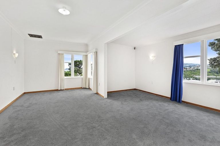 Photo of property in 43a Nevay Road, Miramar, Wellington, 6022