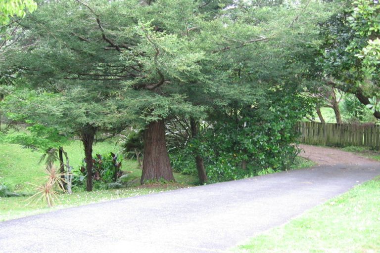 Photo of property in 1/2 Malam Street, Glen Eden, Auckland, 0602