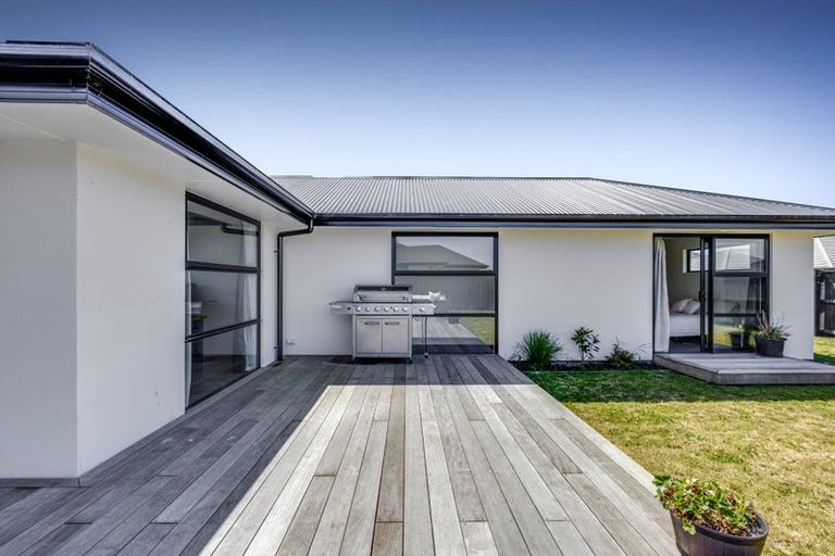 Photo of property in 100 Northmoor Boulevard, Rolleston, 7615