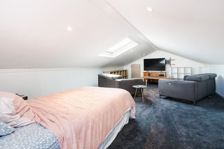 Photo of property in 116 Heretaunga Street, Palmerston North, 4414