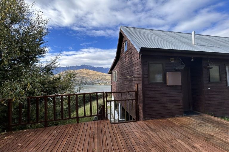Photo of property in 15a Sunrise Lane, Queenstown, 9300
