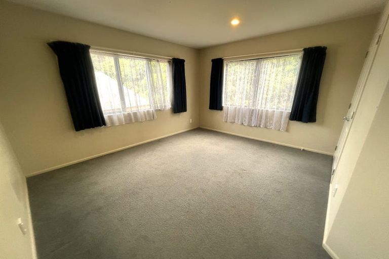 Photo of property in 37a Waverton Terrace, Churton Park, Wellington, 6037