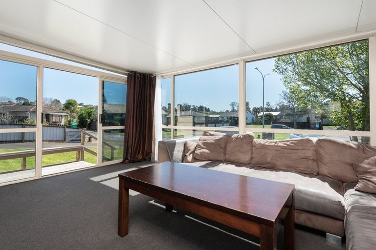 Photo of property in 44 Lagoon Place, Poike, Tauranga, 3112