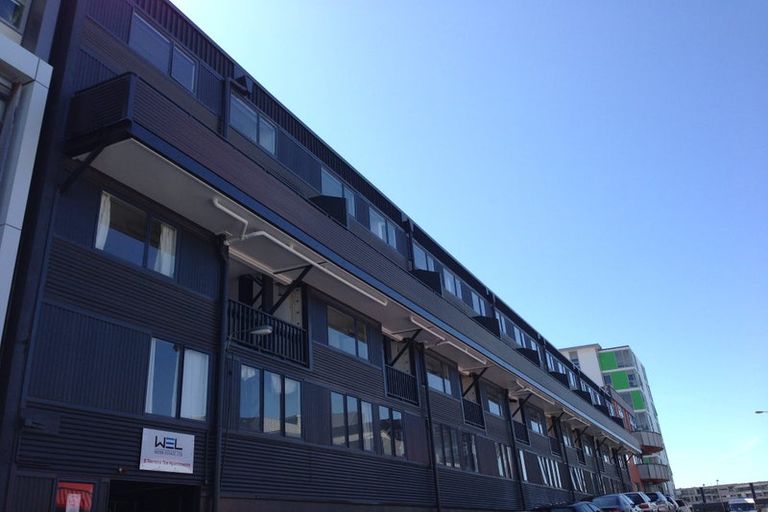 Photo of property in 8 Torrens Terrace, Mount Cook, Wellington, 6011