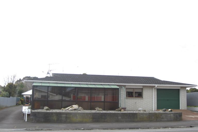 Photo of property in 2/187 Carrington Street, Lower Vogeltown, New Plymouth, 4310