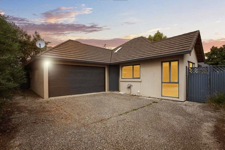 Photo of property in 273a Cranford Street, St Albans, Christchurch, 8052