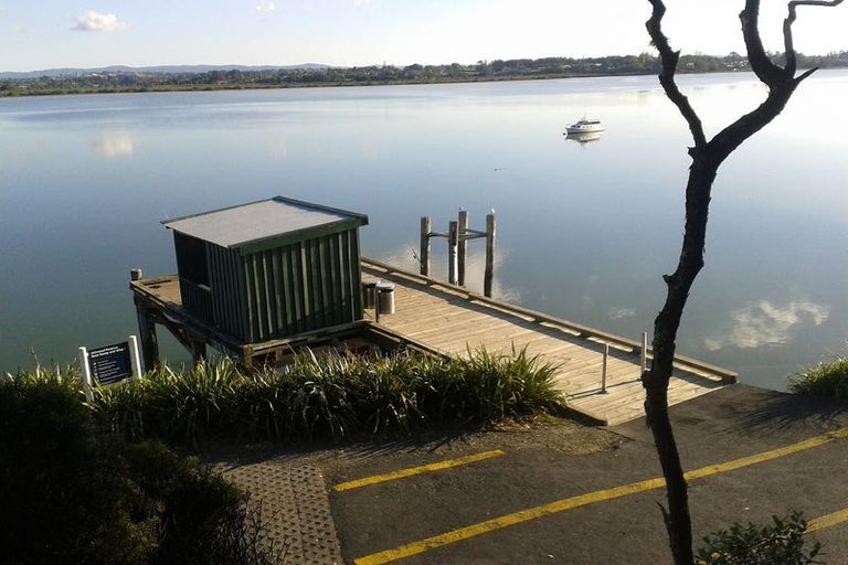 Photo of property in 163 Attwood Road, Paremoremo, Auckland, 0632