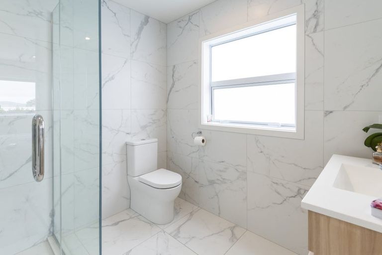 Photo of property in 16 Prestbury Grove, Churton Park, Wellington, 6037