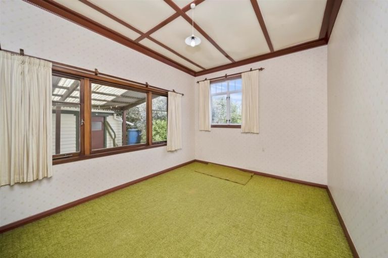 Photo of property in 14 Waihi Road, Hawera, 4610