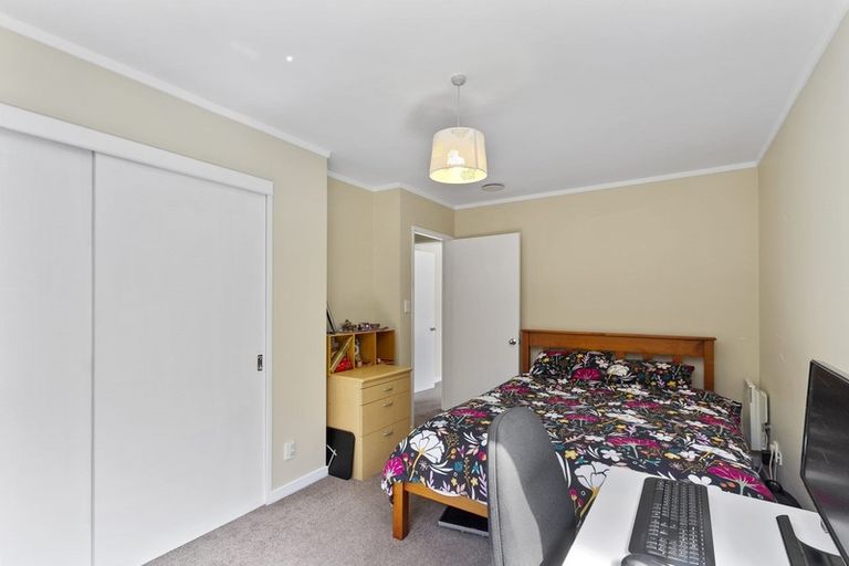Photo of property in 53f5 Dominion Park Street, Johnsonville, Wellington, 6037