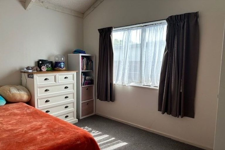 Photo of property in 38a Kaitemako Road, Welcome Bay, Tauranga, 3112
