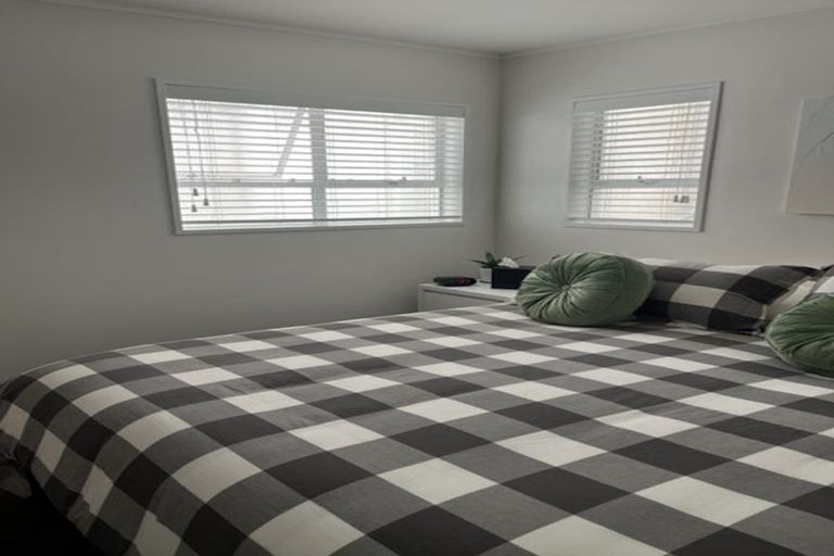 Photo of property in 130u1 Oriental Parade, Oriental Bay, Wellington, 6011