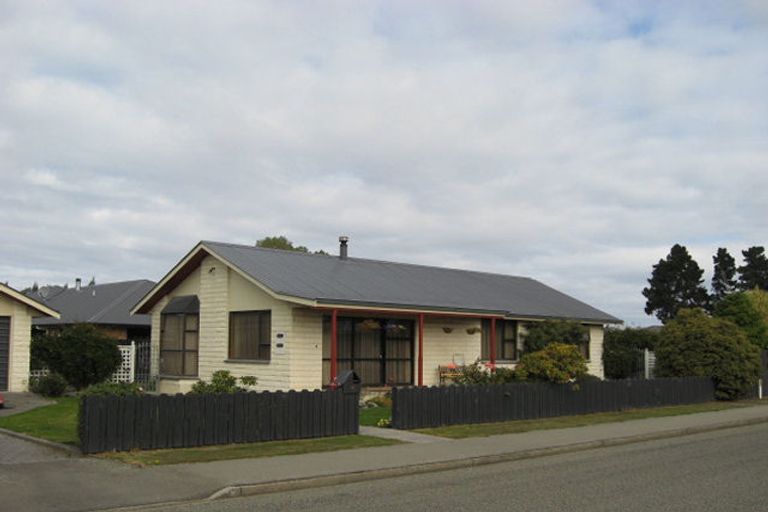 Photo of property in 52 Salisbury Crescent, Oamaru North, Oamaru, 9400