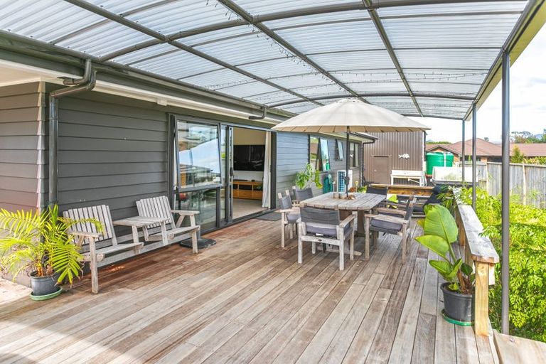 Photo of property in 23 Victoria Street, Coromandel, 3506