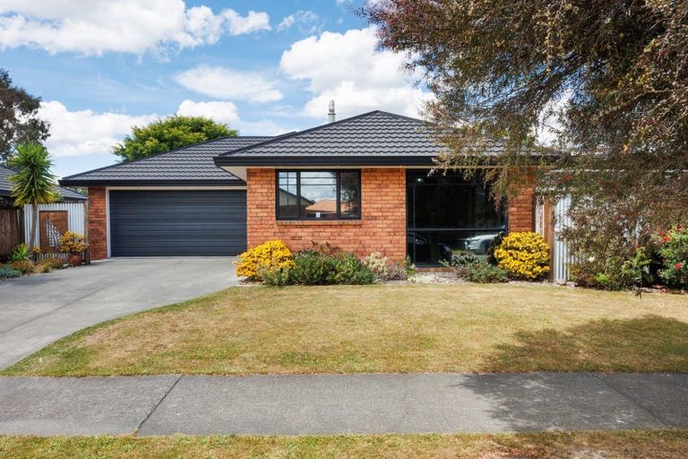 Photo of property in 10 Boston Parade, Kelvin Grove, Palmerston North, 4414