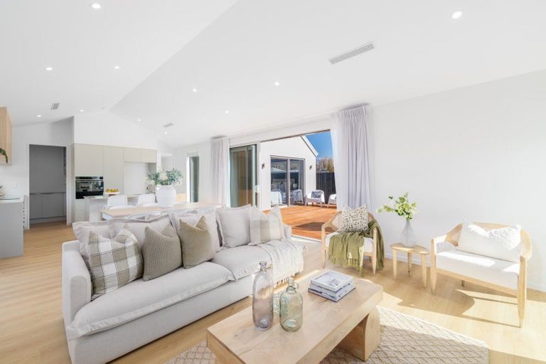 Photo of property in 43 Georgina Street, Marshland, Christchurch, 8083