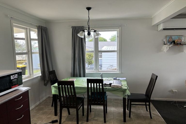 Photo of property in 12 Clifford Street, Morrinsville, 3300