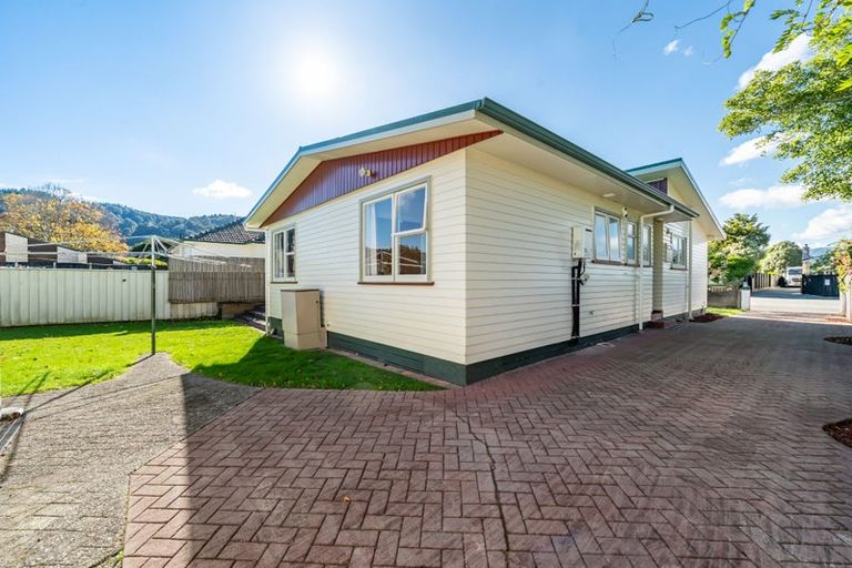 Photo of property in 95 Gibbons Street, Ebdentown, Upper Hutt, 5018