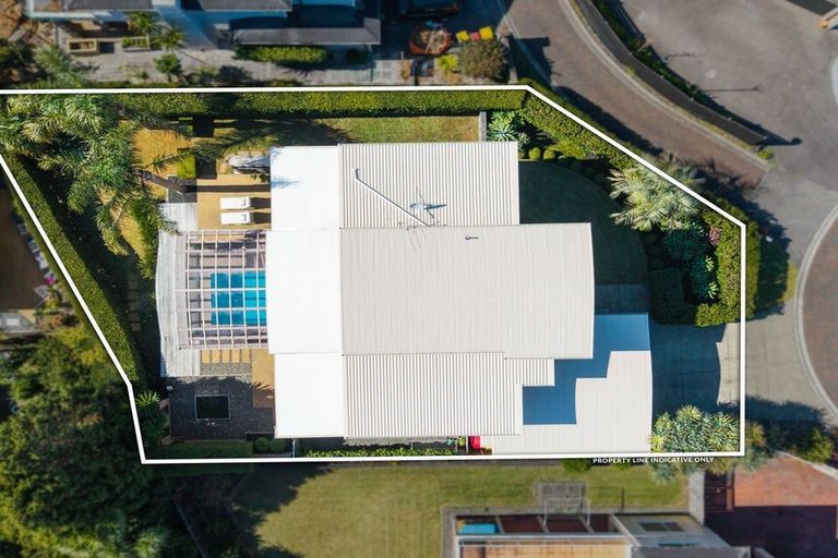 Photo of property in 8 Kawai Rise, Te Atatu Peninsula, Auckland, 0610