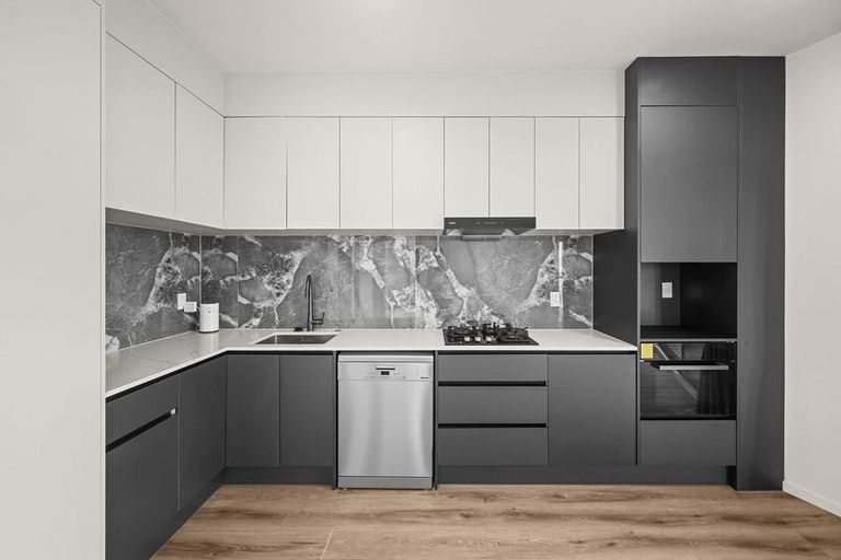 Photo of property in 8 Sunnybrae Road, Hillcrest, Auckland, 0627