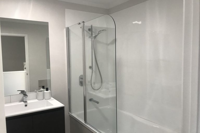 Photo of property in 52 Nugget Avenue, Hobsonville, Auckland, 0616