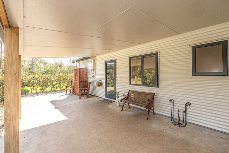 Photo of property in 394 Kaiwhaiki Road, Kaiwhaiki, Whanganui, 4575