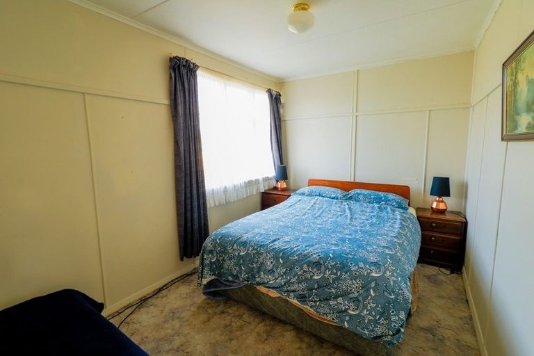 Photo of property in 32 Shortt Street, Foxton Beach, Foxton, 4815