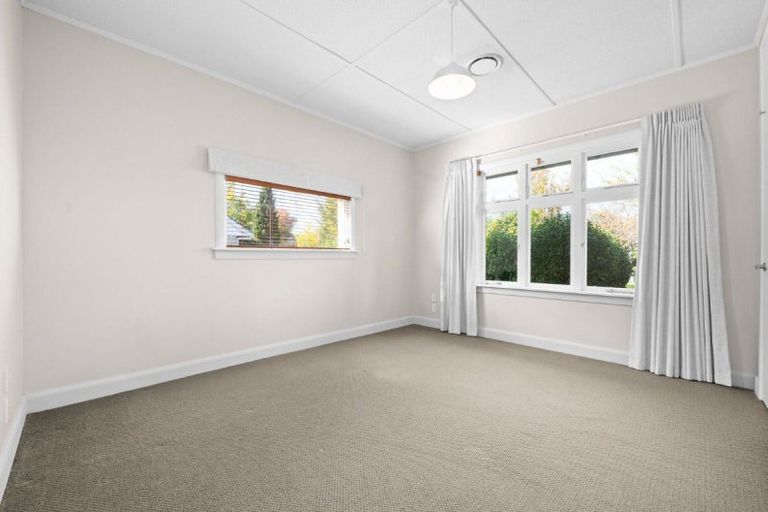 Photo of property in 15 Fairfield Road, Fairfield, Hamilton, 3214