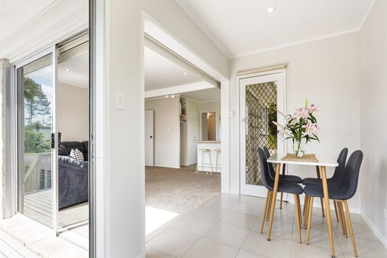 Photo of property in 67 Brigantine Drive, Beach Haven, Auckland, 0626