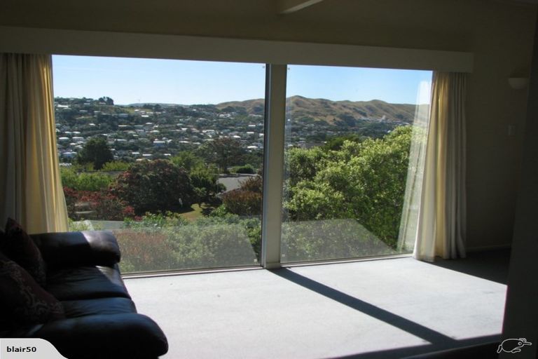 Photo of property in 47 Fitzpatrick Street, Newlands, Wellington, 6037
