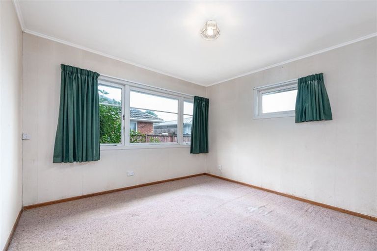 Photo of property in 40 Edwards Avenue, Henderson, Auckland, 0610