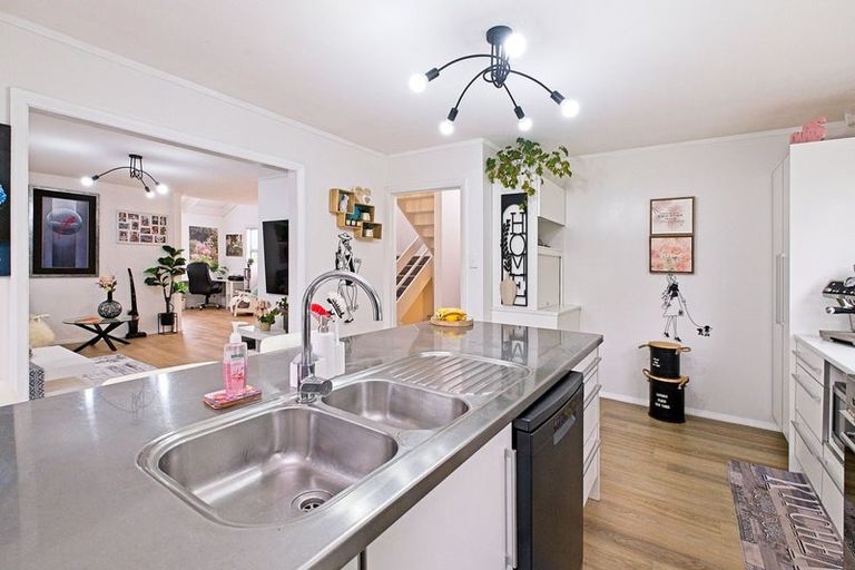 Photo of property in 63a Arundel Crescent, Westown, New Plymouth, 4310