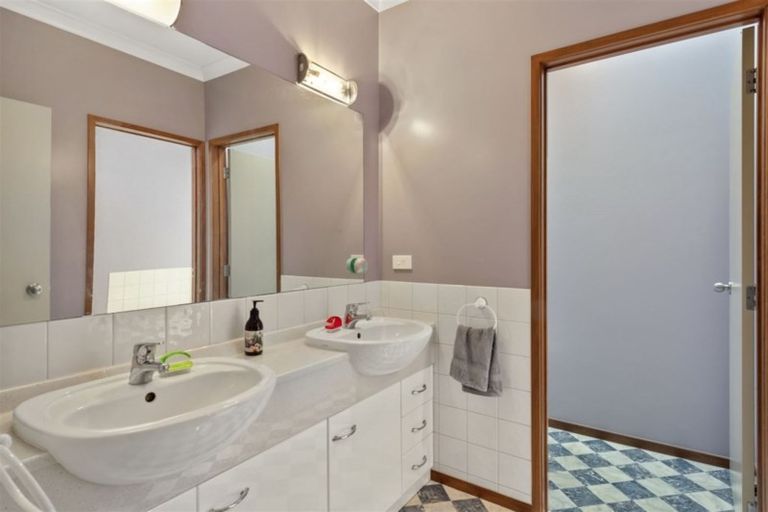 Photo of property in 7 Raungawari Drive, Huntington, Hamilton, 3210