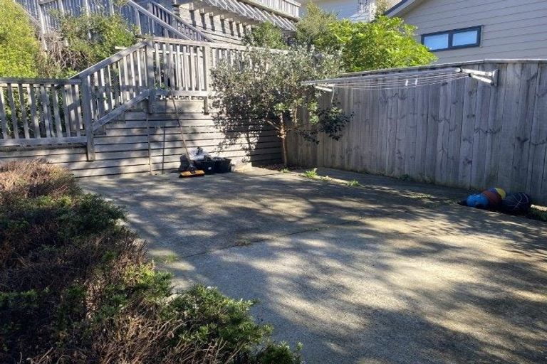 Photo of property in 8a Puaha Street, Takapuwahia, Porirua, 5022